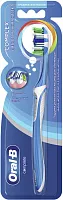 Oral-B toothbrush, medium, comprehensive cleaning, 1 pc